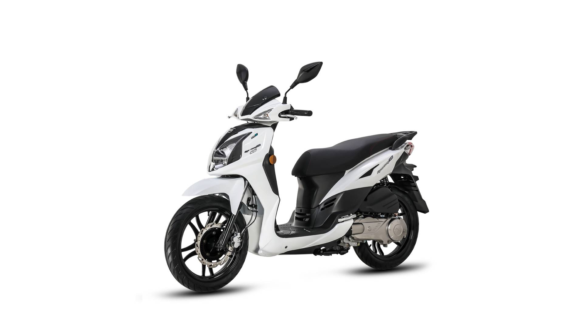 What you need to know before renting a scooter or motorcycle